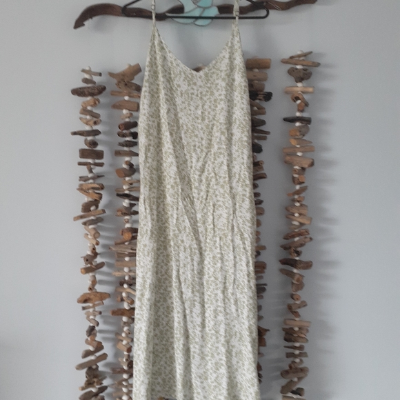 Ghanda Dresses & Skirts - GHANDA Midi Dress